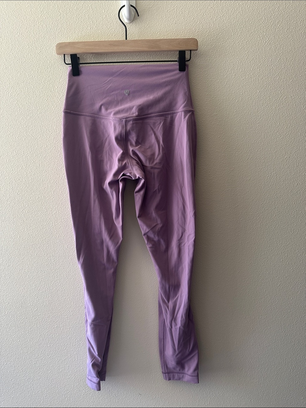 Lululemon Align High-Rise Pant 25"
Wisteria Purple W5DKZS size 6 - Picture 9 of 9